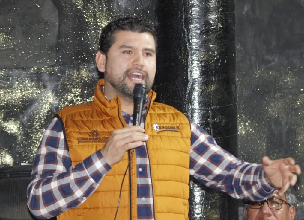 Octavio Ocampo ha sido presidente municipal de Tuzantla y Diputado Local, por lo que no descartó la posibilidad de salir a competir y jugar la diputación federal de Zitácuaro.