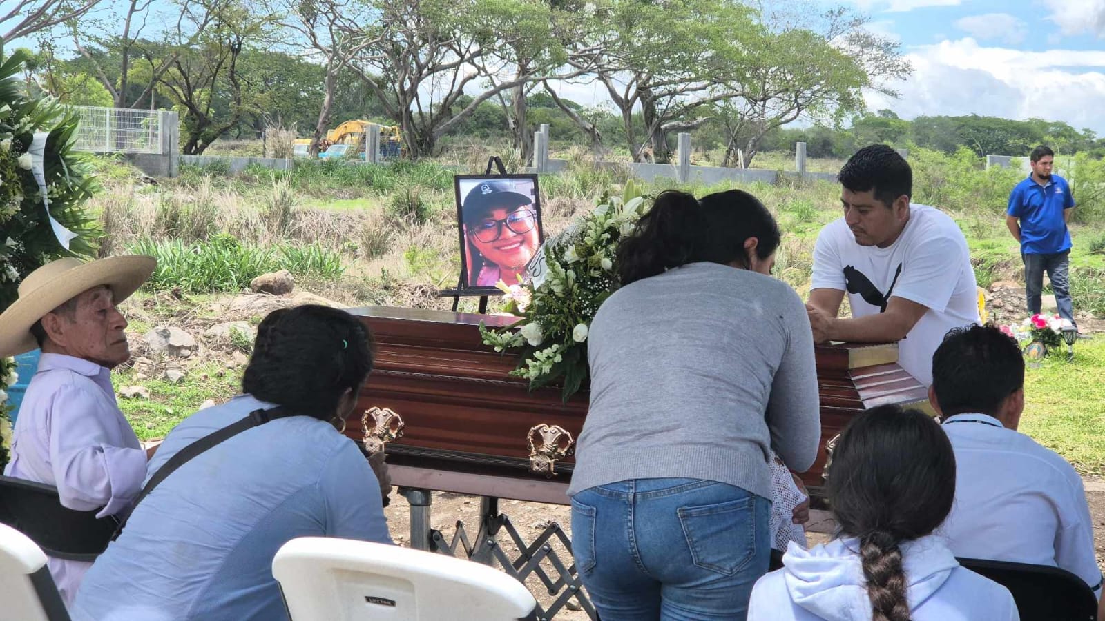 Tras finalizar la lucha de autodefensas en Michoacán, Verdía Zepeda ha sufrido varios atentados contra su vida por parte de cárteles delictivos, los cuales no han tenido éxito, uno de ellos en 2019 en su huerta de papaya.