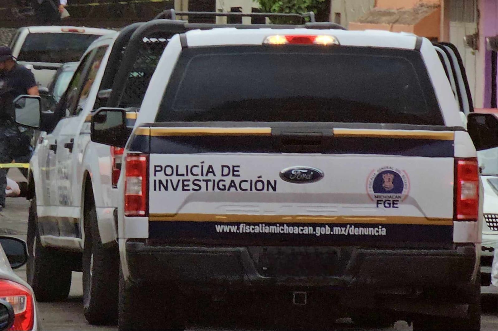 Desde el pasado 25 de junio, la víctima comenzó a recibir llamadas telefónicas a nombre de un grupo delictivo, que le exigió la entrega de una camioneta y dinero en efectivo, para “apoyar” a la agrupación, de lo contrario, atentarían contra su vida y la de su familia.